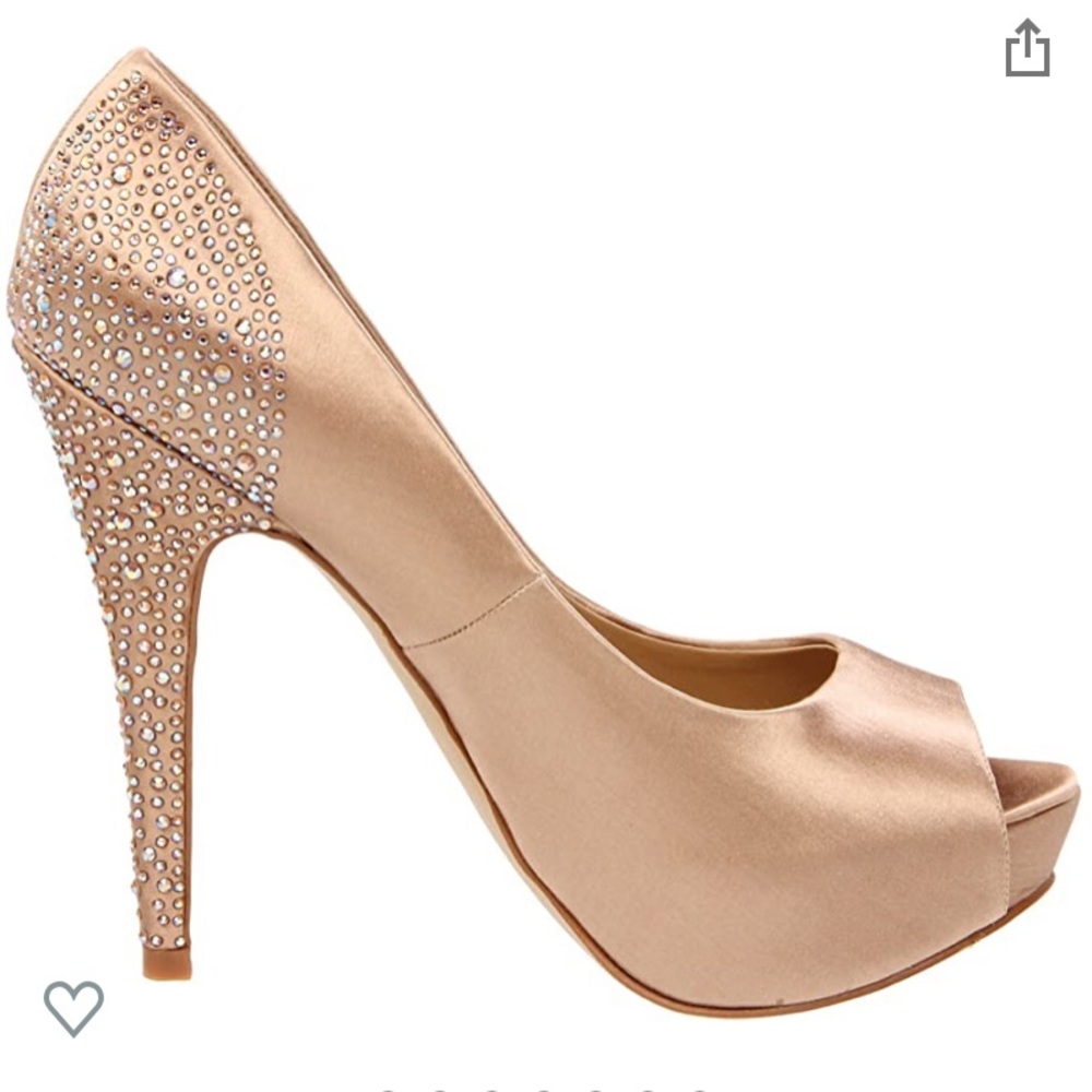 Steve Madden Platform Pumps